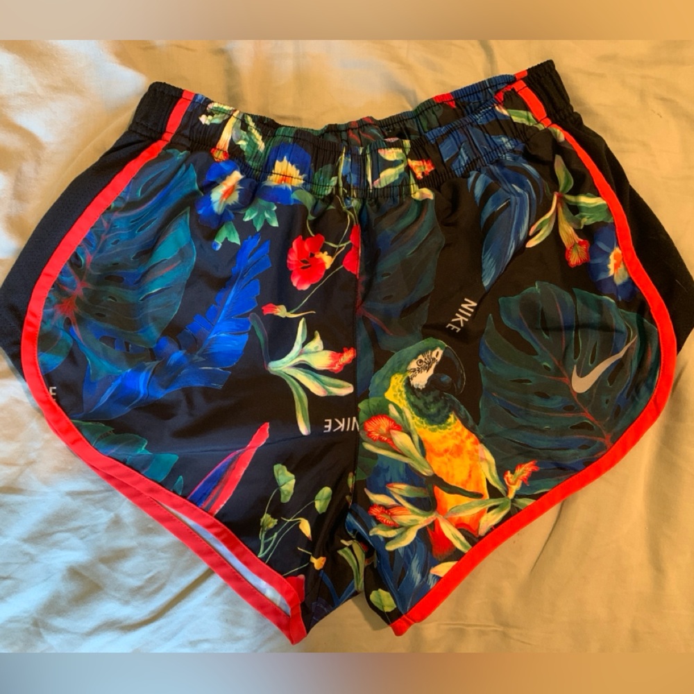Nike Dri-FIT Athletic Shorts - tropical print